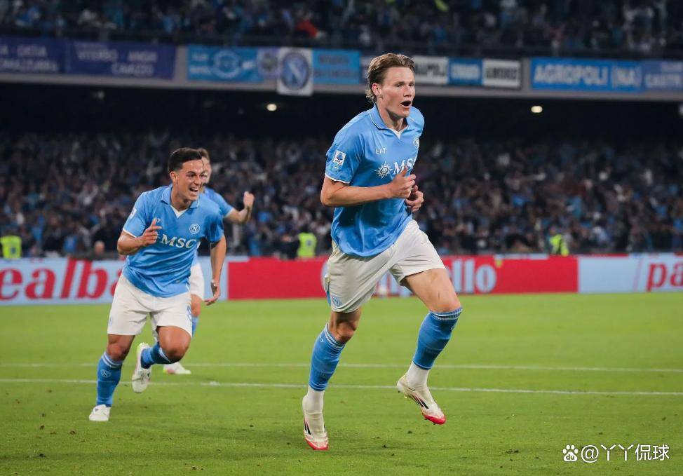 今夜那不勒斯调整名单以备意大利杯；门线救险环节打磨；气氛紧张；年轻球员得到机会的简单介绍