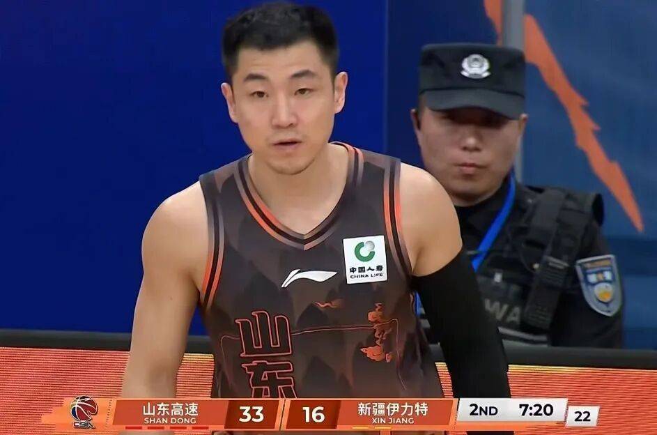 包含山东男篮迎CBA季后赛关键赛,窗口期更衣室发声,话题不断,更衣室氛围转暖的词条 包含山东男篮迎CBA季后赛关键赛,窗口期更衣室发声,话题不断,更衣室氛围转暖的词条